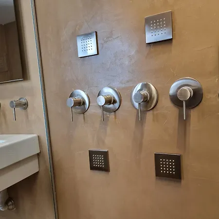 ベッド・アンド・ブレックファスト 